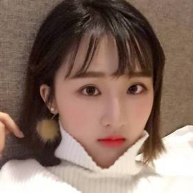 右:邓琳 右:邓琳